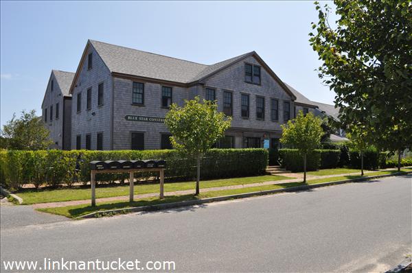 12 A&B Amelia Drive