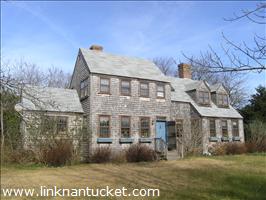 21 Madaket Road :: West of Town