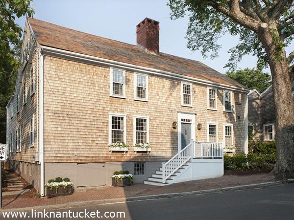 10 Pine Street