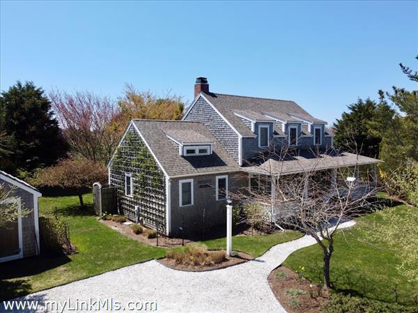 16 Sconset Avenue: Main Picture