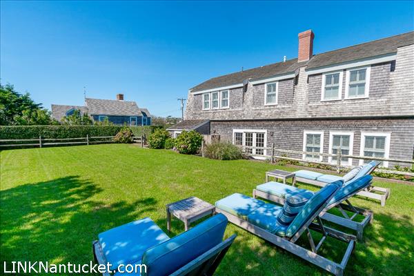 82B Cliff Road: Main Picture