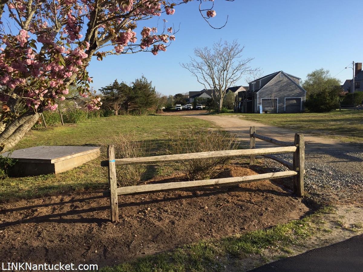 12 & 12 R Bartlett Road