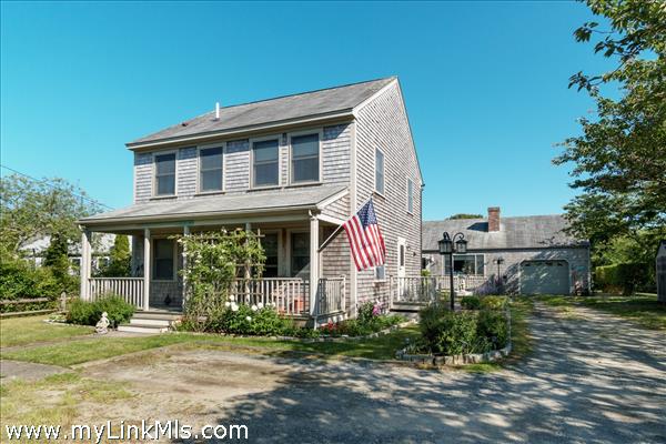 8 Surfside Drive: Main Picture