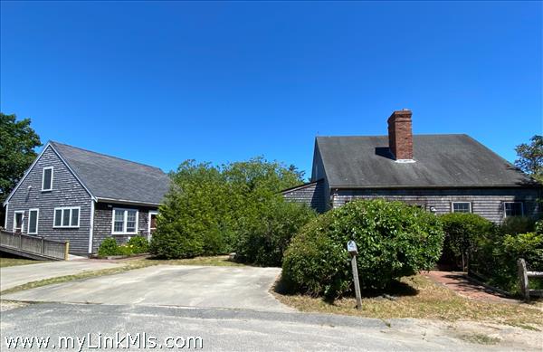 3 Rustys Way – House & Cottage: Main Picture