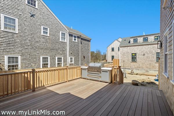 2 Mariner Way Picture # 29