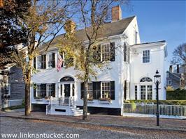 90 Main Street Town