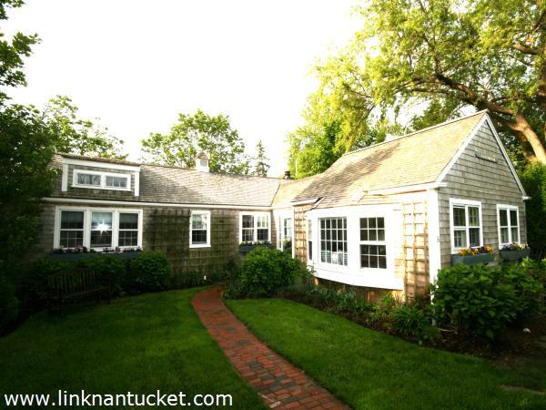 36 Vestal Street Nantucket Image