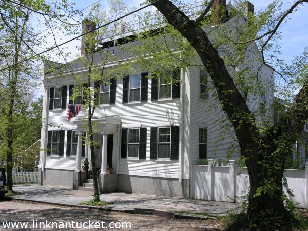 77 Main Street Nantucket Image