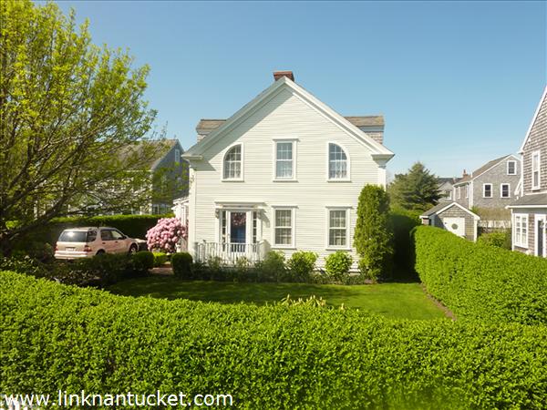 5 Curlew Court Nantucket Image
