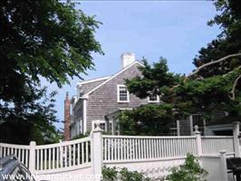 1 Gorhams Court Town