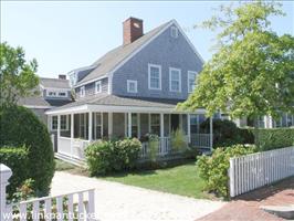 16 Washaman Avenue Nashaquisset
