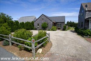 22 Essex Road Mid Island