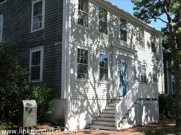 12 Pine Street Nantucket Image