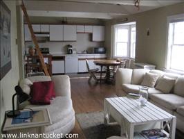 1E Freedom Square # 2.5 Mid Island