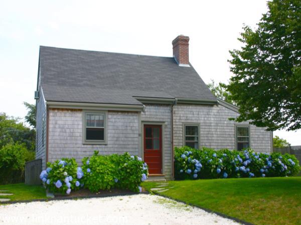 16 Cherry Street Nantucket Image
