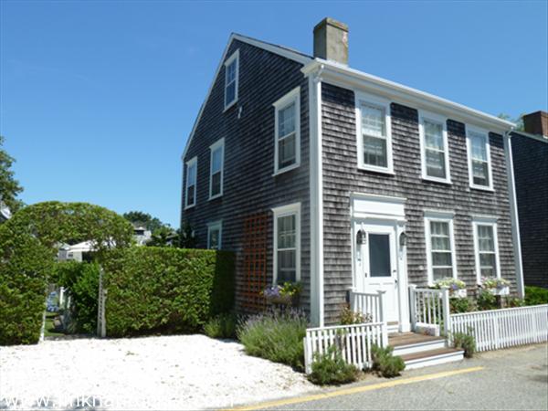 7 Beaver Street Nantucket Image
