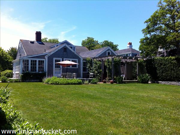 21 New Street Nantucket Image