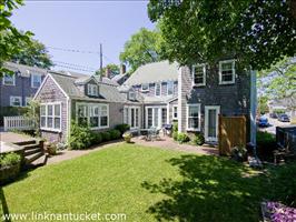 10 Pine Street Town