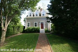 40 Vestal Street Town