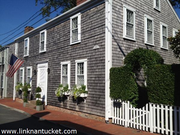 7 School Street Nantucket Image