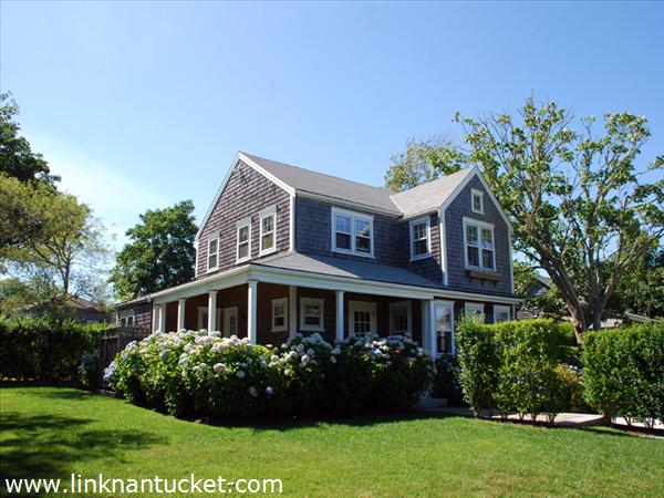 22 King Street Nantucket Image