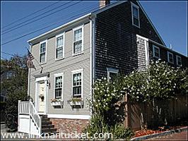 42 Pine Street Town