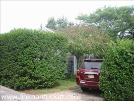 9 Grove Lane West of Town