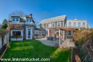 3 Thurstons Court Town