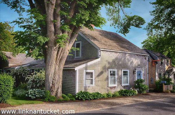 3  &  5 Joy Street Nantucket Image