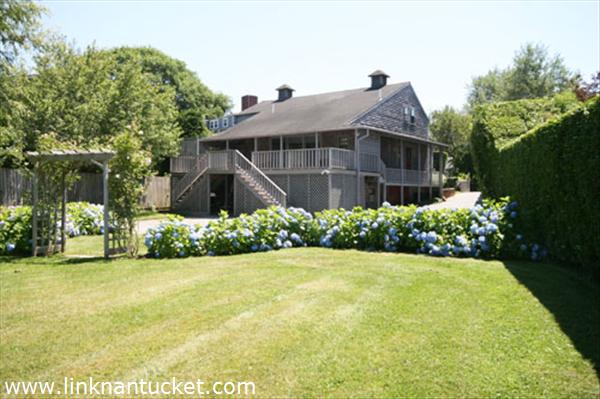 5 North Liberty Street Nantucket Image