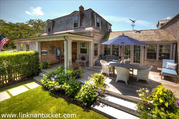 8 Mooers Avenue Nantucket Image