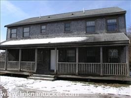 10.5 Bartlett Road # A Mid Island