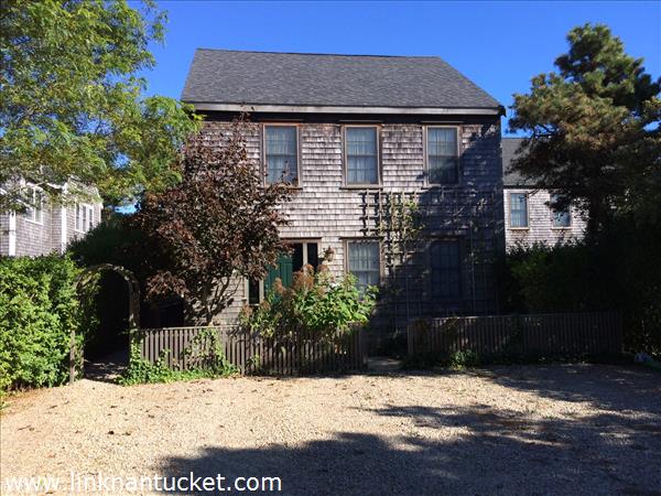 15 Pine Tree Road # Front Nantucket Image