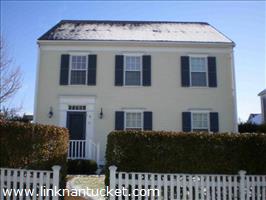 82 GOLDFINCH DRIVE Naushop