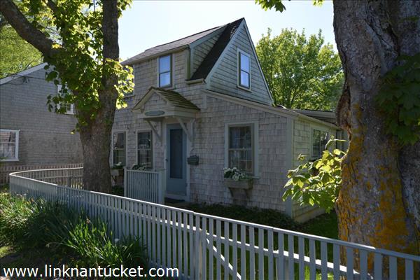 1 Joy Street Nantucket Image
