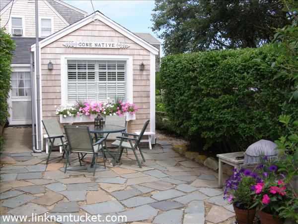 11 Beach Street Nantucket Image
