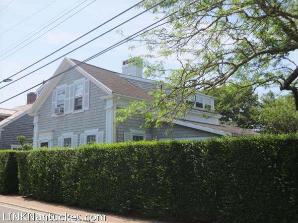 38 Cliff Road Nantucket Image