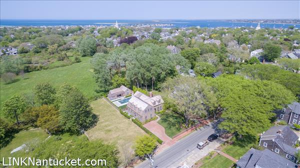 131   &  133 Main Street Nantucket Image
