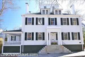 72 Main Street Town