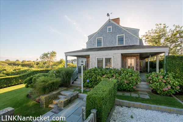 8 Kings Way Nantucket Image