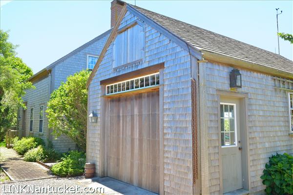 66 West Chester Street Nantucket Image