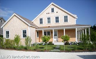 8 Thistle Way South of Town