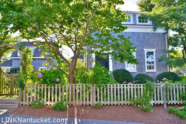 34 York Street Nantucket Image