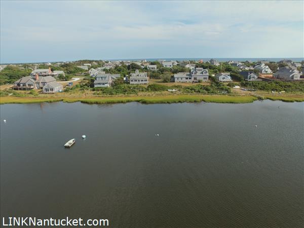11 E Street Nantucket Image
