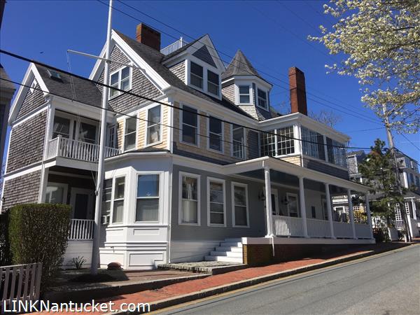 8A Cliff Road # 1 Nantucket Image