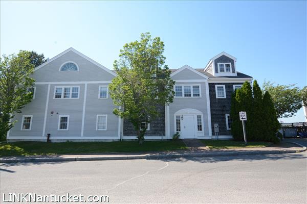 9 Bayberry Court # A Nantucket Image