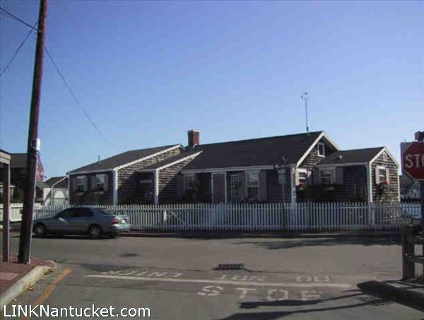 21 Easy Street Nantucket Image