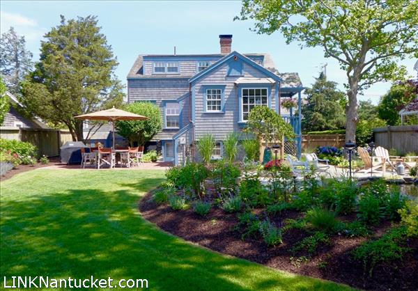 52  West Chester Street Nantucket Image