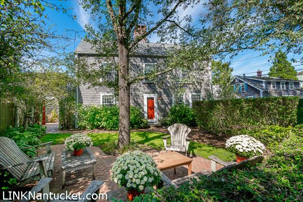 25 Pleasant Street Nantucket Image