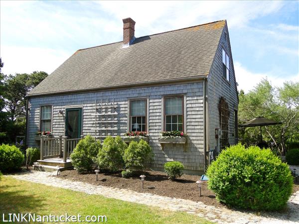 2 White Street Nantucket Image